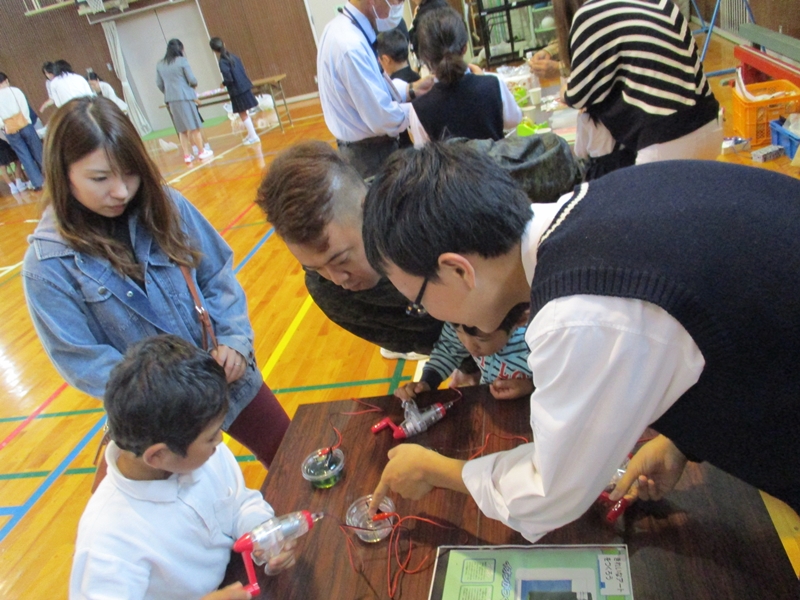 親子ふれあい活動 神代小学校【科学部】 仰高ブログ 新見高等学校普通科