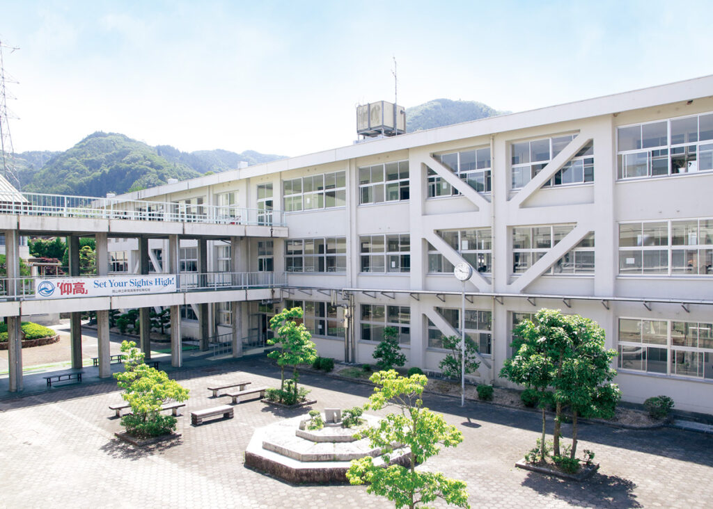 令和8年度 在籍生徒数 | 岡山県立新見高等学校